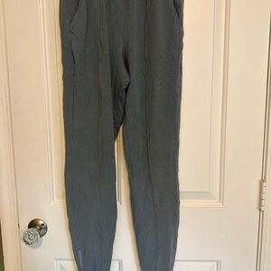 ALO Yoga Charcoal Joggers